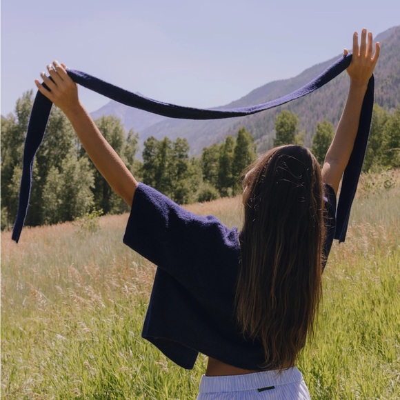 Daily Drills Single Button Sweater & Scarf Set - Picture 2 of 2